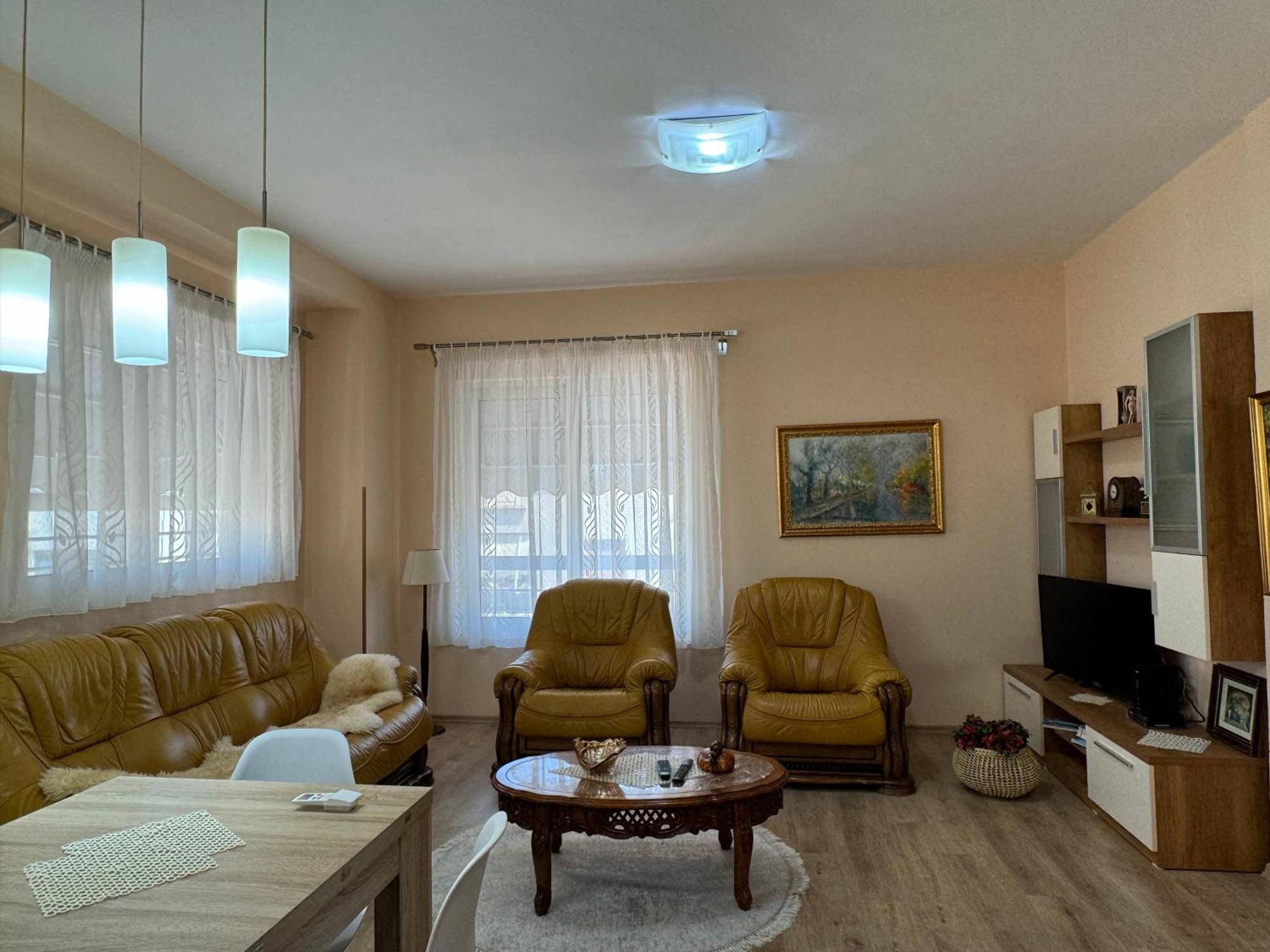 Era'S Apartment Tiranë Eksteriør bilde