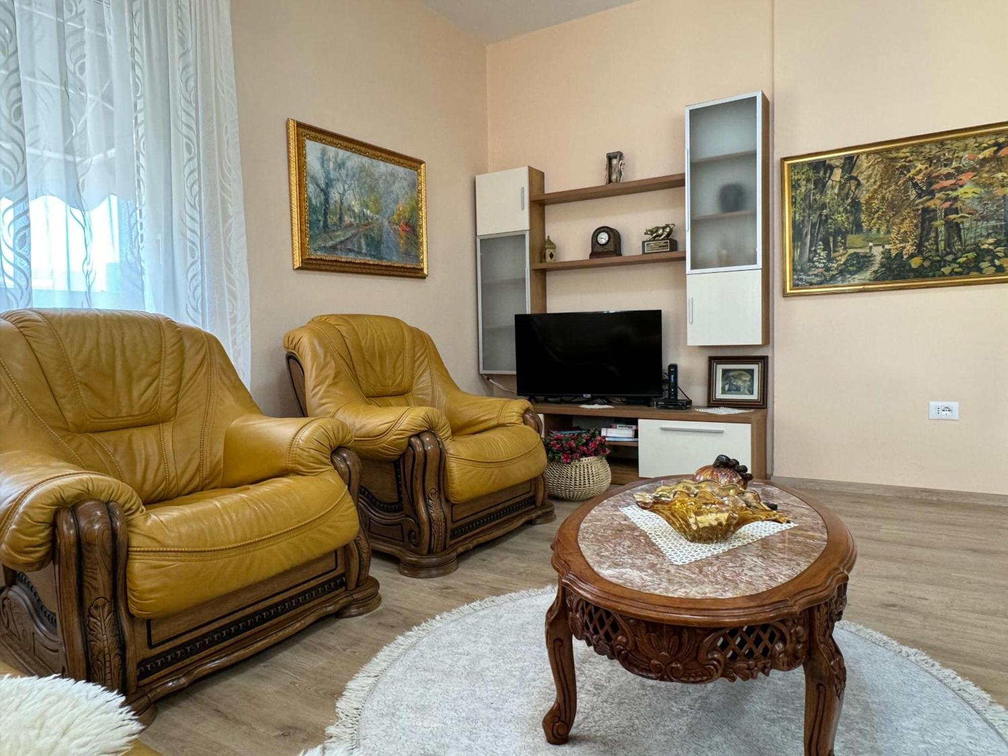 Era'S Apartment Tiranë Eksteriør bilde
